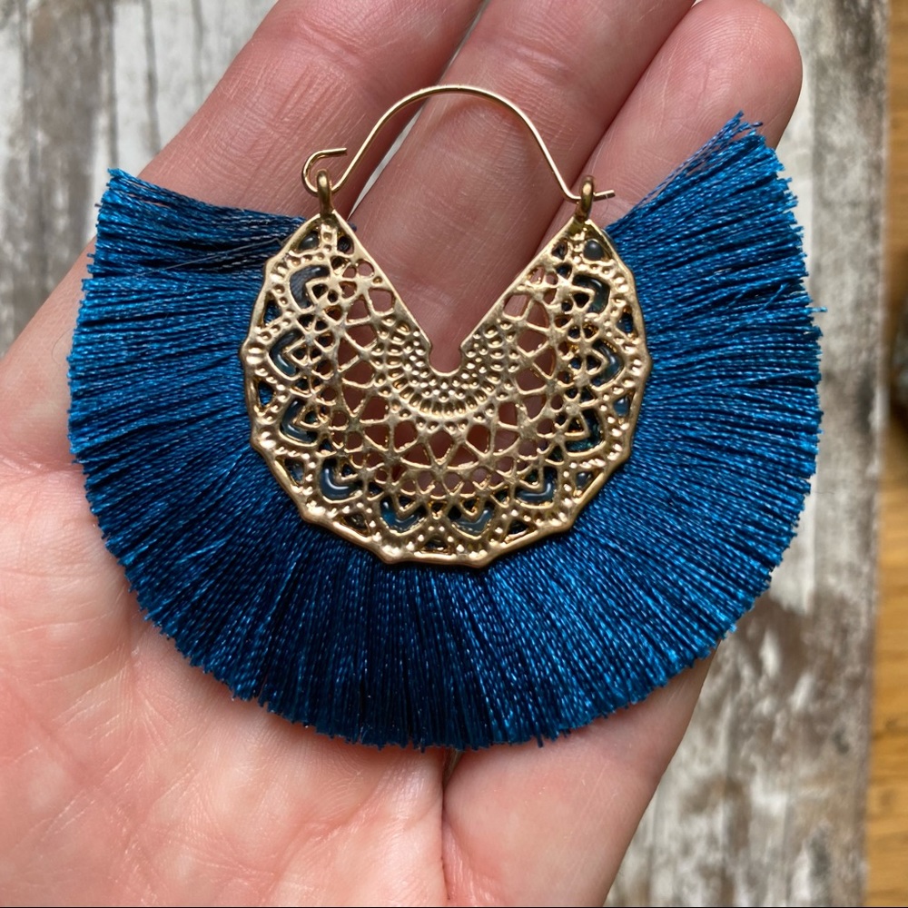 Anthro Amelia Filigree Silk Earrings in Navy - Picture 3 of 3